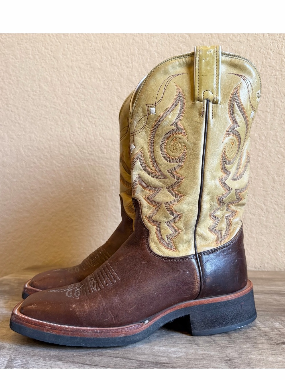 Justin Womens Western Cowboy Boots Square Toe Size 7 B